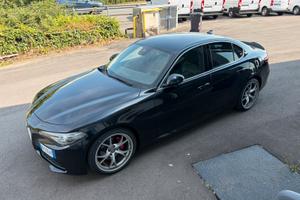 Alfa romeo giulia 2.0 turbo benzina