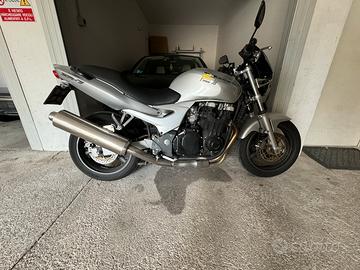 Kawasaki ZR7