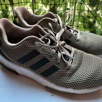 Scarpe Adidas taglia 43 e 1/3