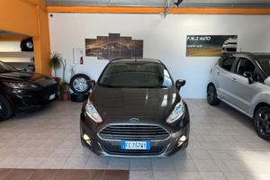 Ford Fiesta 1.2 60CV 5 porte Black & White Edition