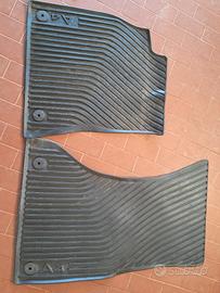 tappetini gomma audi a 4 2010