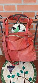 Borsa in pelle rossa capiente