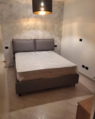Letto a cassettone come nuovo