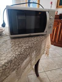  Forno microonde OK