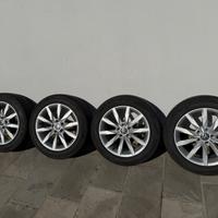 Cerchi in lega gommati 17 pollici VW