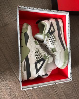 Jordan 4