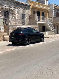 Alfa Romeo Stelvio 210 Q4