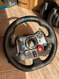 Volante e pedaliera Logitech G29