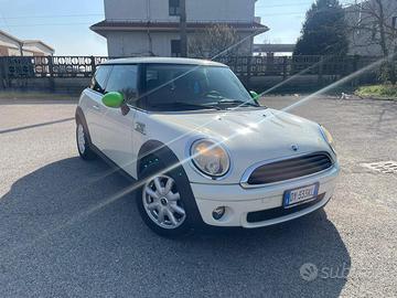 Mini one adatta a neopatentati