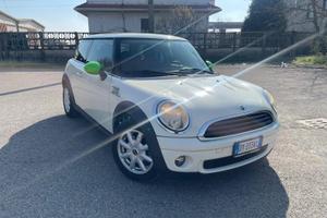 Mini one adatta a neopatentati