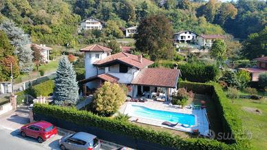 VILLA SINGOLA A CASTELLAMONTE