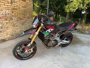 Aprilia Dorsoduro 750