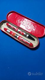 Duetto stylo e sfera brand CocaCola