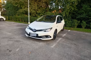 Toyota Auris ibrida