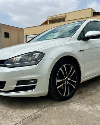 Volkswagen Golf 2.0 TDI DSG 5p. LOUNGE BlueMotion 