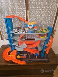 Pista Garage Squalo "Hot Wheels City Stunt Garage"