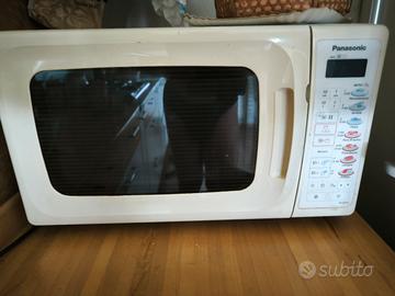 Forno a microonde con grill