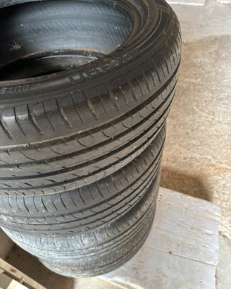 4 pneumatici 195/50r15