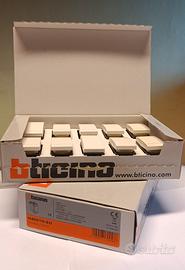 N° 190 interruttore bianco N4001N Living Light