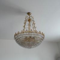 Lampadari e lampade di varie tipologie
