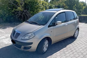 Lancia musa benzina/metano