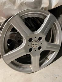 Cerchi in lega 16” Enzo