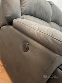 divano ottime condzioni comprato 5 mesi fa
