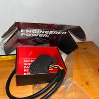 Regolatore di tensione Ktm