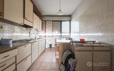 AMPIO QUADRILOCALE CON VISTA PANORAMICA DA RISTRUT