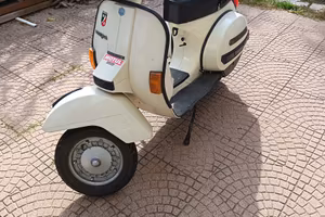 Vespa p 125 x