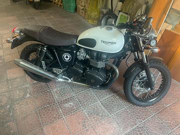Triumph Thruxton anno 2015
