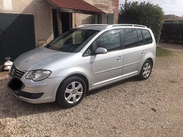 Volkswagen touran 2.0 tdi 100 kw 03