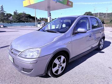 Opel Corsa 1.2i 16V cat 5 porte Club