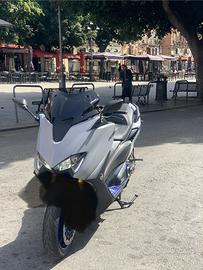 PEZZI TMAX 560 530