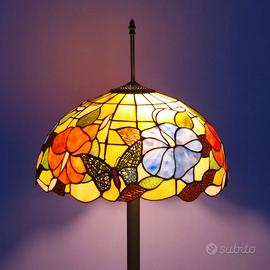 Butterfly lampada a piantana in vetro Tiffany