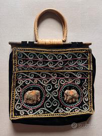 Borsa orientale con manici in bambù