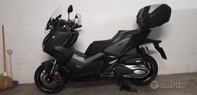Honda ADV350 