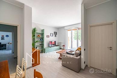 Appartamento di 100 m² con 3 locali e box auto a L