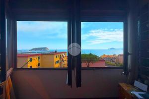 3 LOCALI A NAPOLI