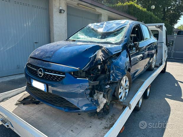 Opel corsa 1.2 benzina anno 2021 Incidentata