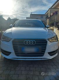 AUDI A3 3ª serie - 12/2015 Tdi neopatentati
