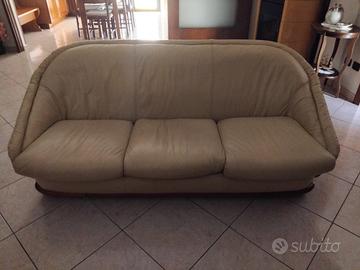 Divano in pelle