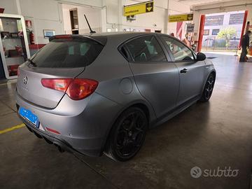 Modello Giulietta 1750 quadrifoglio verde