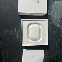 Apple AirPods Pro 2, Ricarica USB-C