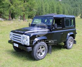 LAND ROVER Defender 90 2.4 TD4 Station Wagon SE