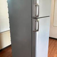Frigorifero Indesit 400 lt con cella freezer 80 lt