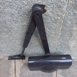 Spingiporta idraulicò