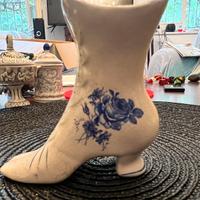 Stivaletto in ceramica decorato