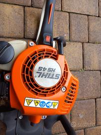 Taglia siepe a motore