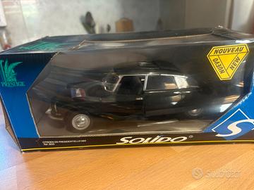 DUE MODELLINI CITROEN DS